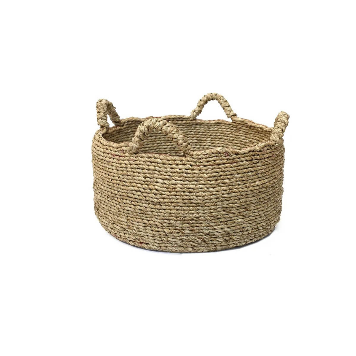 Handgemaakte zeegras mand met stevige handvatten, geschikt voor opbergen van speelgoed of als decoratieve mand voor je interieur.