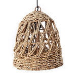 Handgemaakte Ibiza lamp van zeegras met gevlochten ontwerp, perfect voor een bohemian stijl interieur.