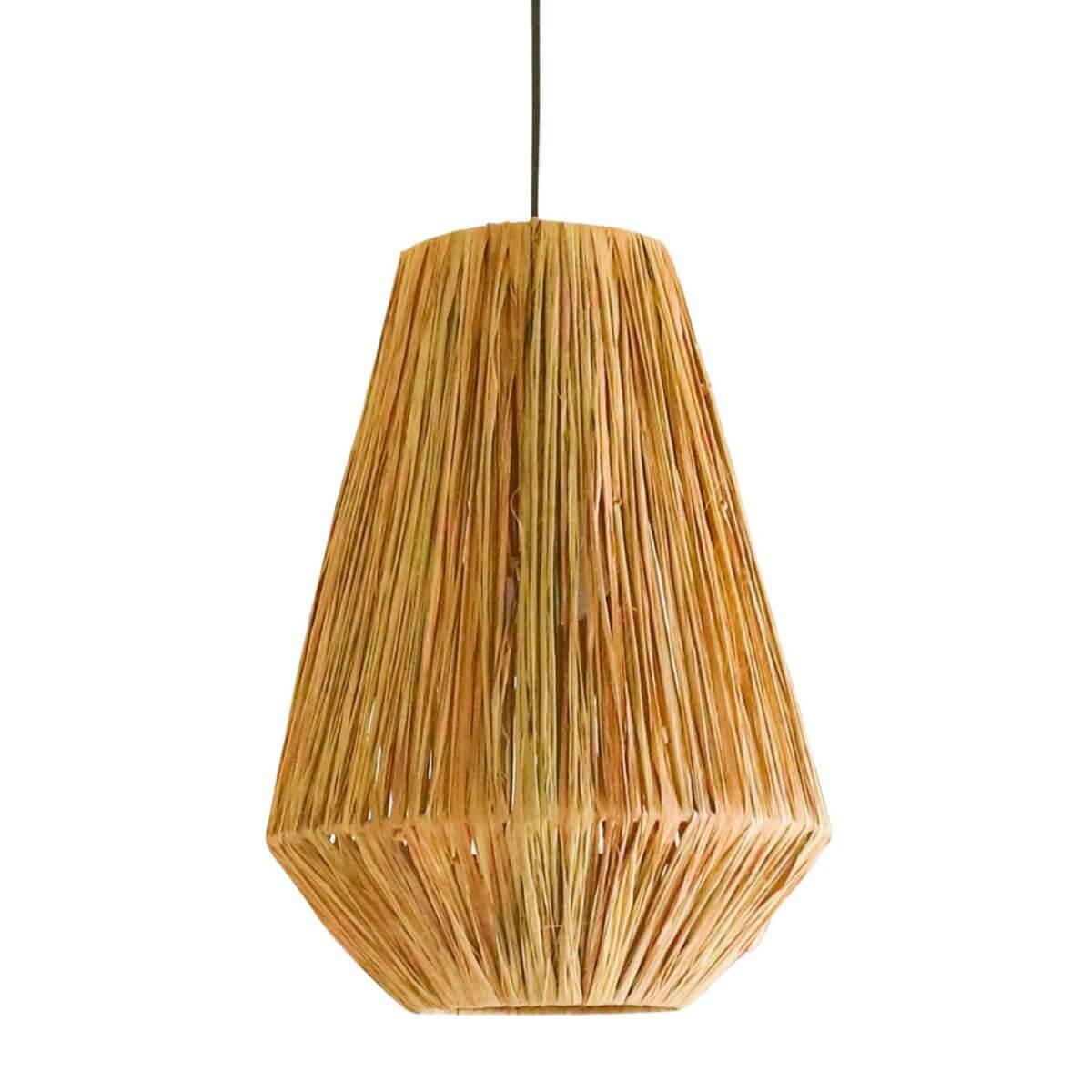 Saru boho lampenkap van raffia, handgemaakt met een uniek patroon, perfect voor een tropische of boho interieur.