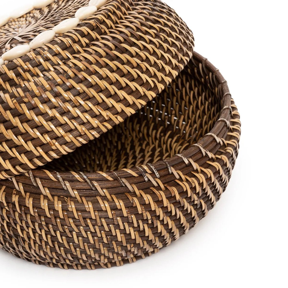 Open rotan opbergmand S met schelpdeksel, handgemaakt en decoratief