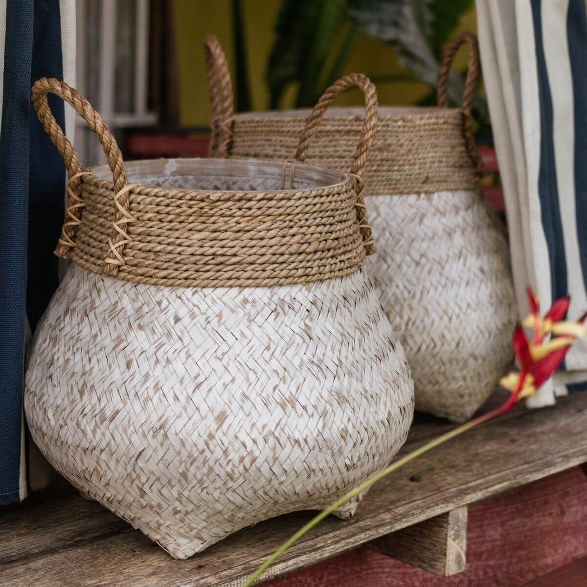 Solea bamboe manden in boho tuinsetting met tropische sfeer – verkrijgbaar in 3 maten