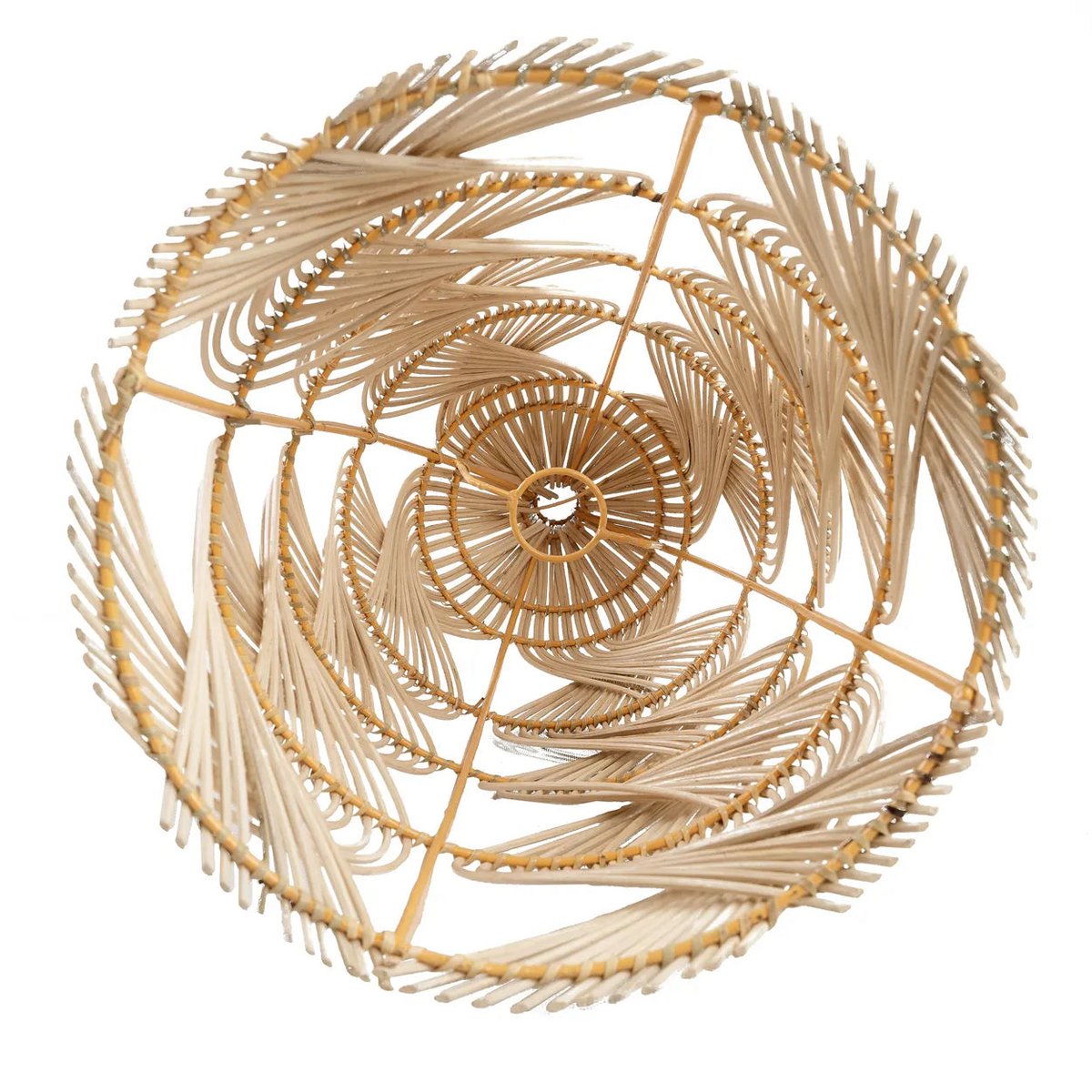 Onderkant Zahara rotan hanglamp met gevlochten design en open structuur voor sfeervol licht