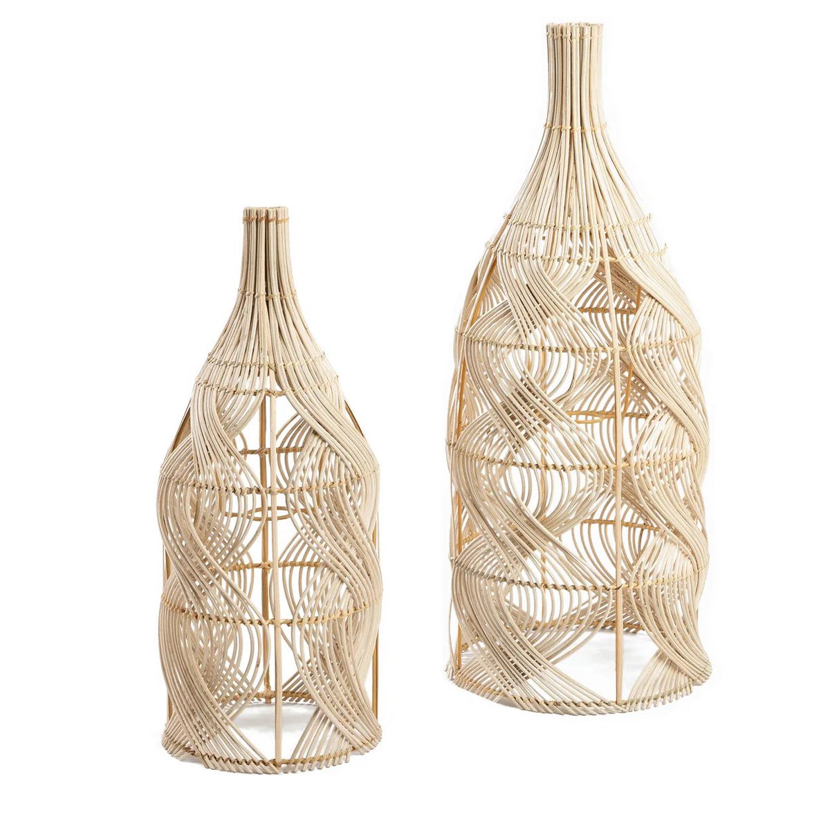 Twee Zahara rotan lampen in maat M en L, handgemaakt met gevlochten design